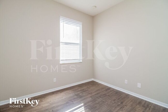 Building Photo - 14832 Faberge Dr