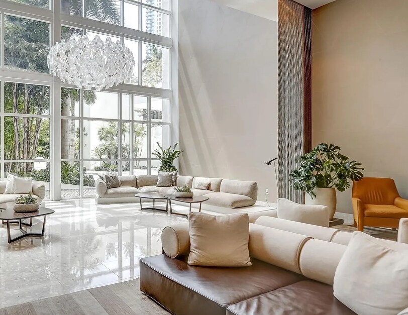 Building Photo - 2020 N Bayshore Dr