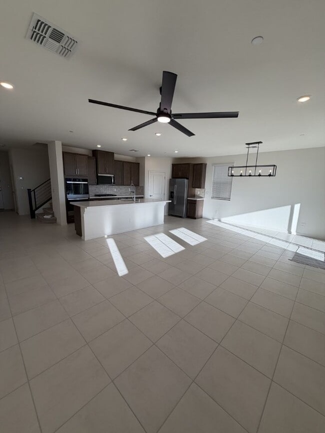 Building Photo - 544 Clover Bar Ln