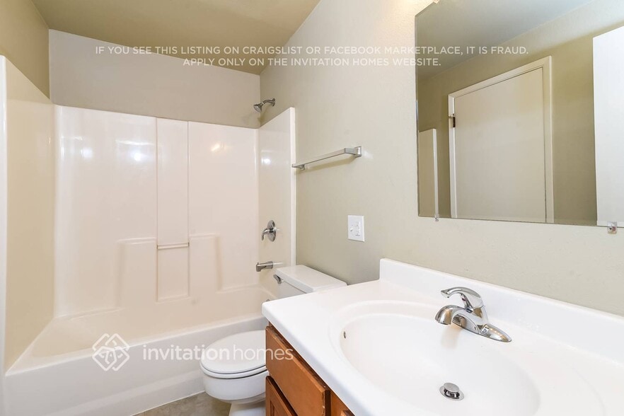 Building Photo - 11717 SE 165th St