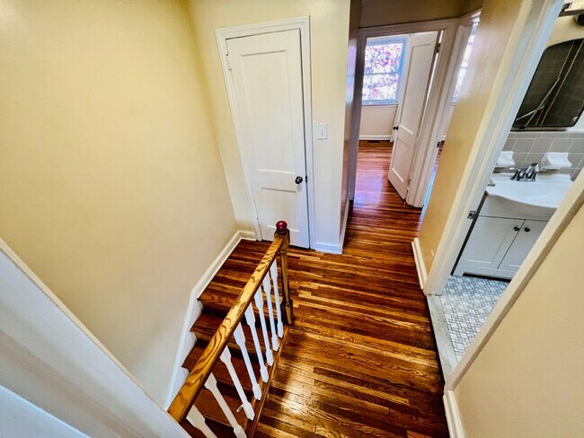 Building Photo - 7445 Rhoads St