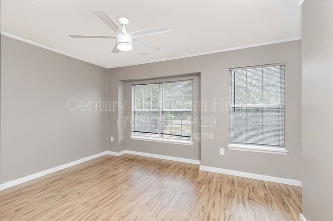 Building Photo - 203 Blueridge Ct