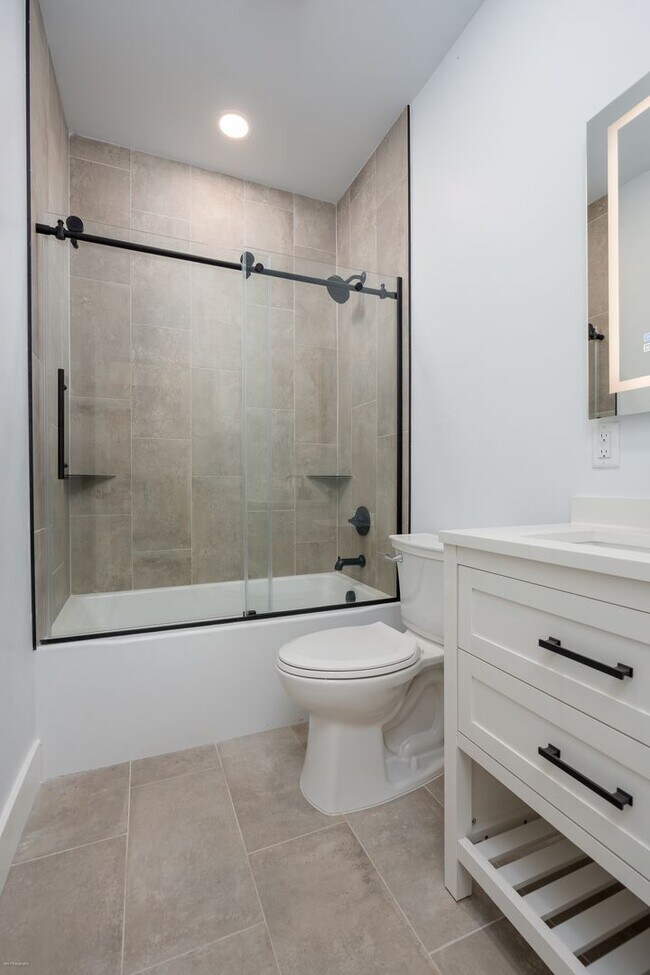 Building Photo - 15NAD