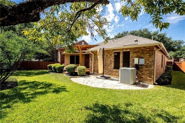 Building Photo - 10905 Claywood Dr