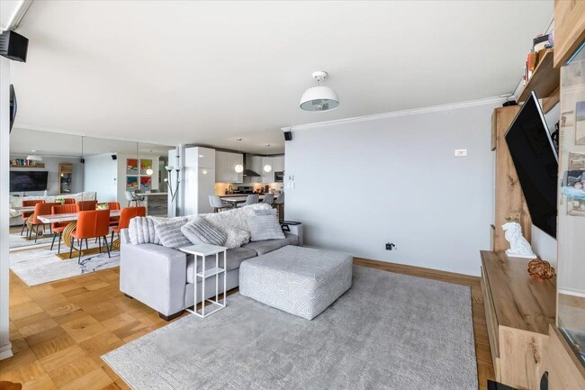 Building Photo - 7000 JFK Blvd E