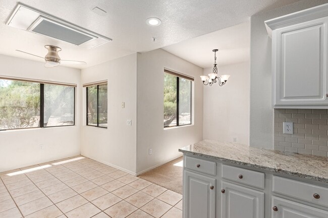 Building Photo - Beautiful 2 bed/2bath condo in Scottsdale!!
