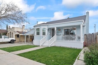 Building Photo - 1337 Acacia St