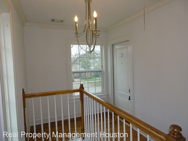 Building Photo - 1 br, 1 bath House - 2302 Blodgett Street #3