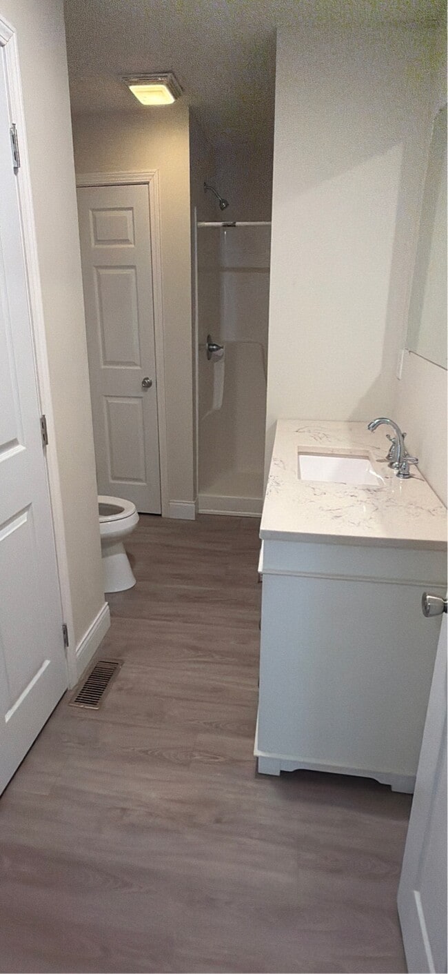 Building Photo - 708 N 12th St