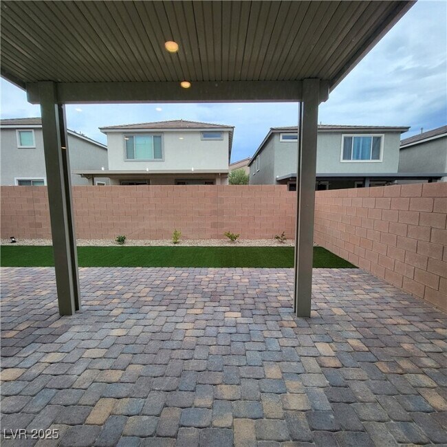 Building Photo - 5724 Avondale Rise Wy