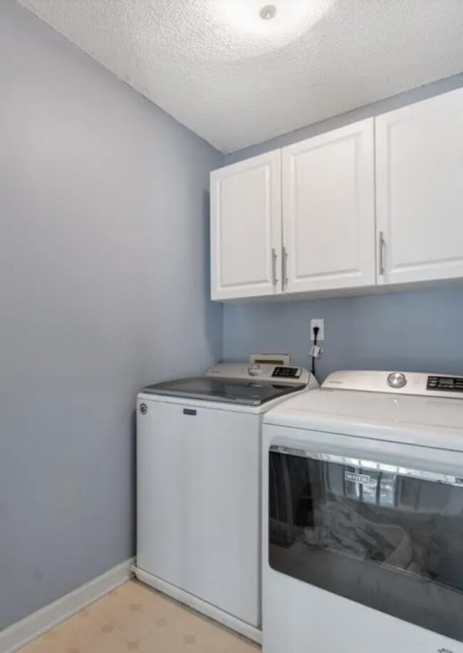 Building Photo - 3610 Bardfield Ct