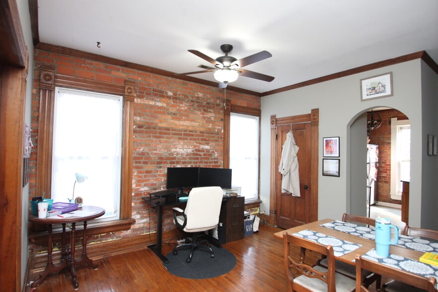 Building Photo - 239 E Whittier St