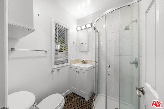 Building Photo - 369 S Virgil Ave