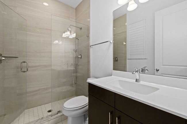 Building Photo - 1221 Faulkner Ter