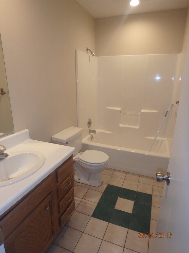 Building Photo - 218 Wyndham Cir