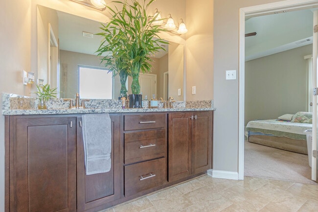 Building Photo - 13435 Lapstone Loop
