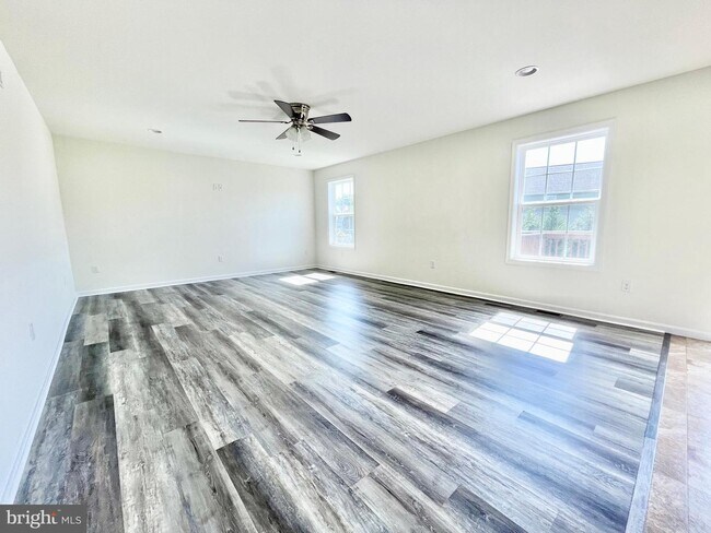Building Photo - 253 S Marshview Terrace