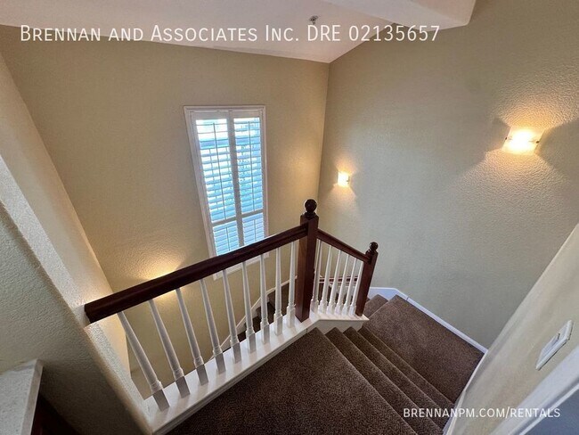 Building Photo - 2728 Farragut Rd