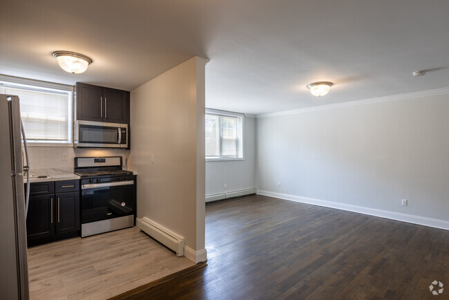 2BR, 1BA - 905SF - 314 Oakwood (Manlow Corp.)