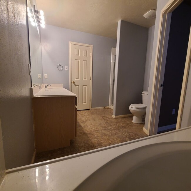 Building Photo - 16786 N Blue Jay Dr