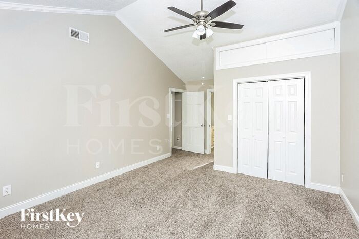 Building Photo - 2422 Haybrook Ln