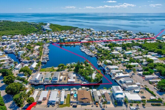 Primary Photo - 136 Sable Palm Ln