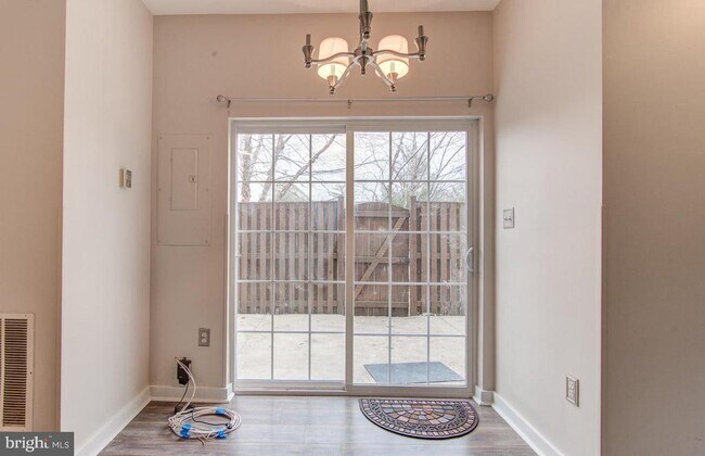 Building Photo - 7700 Duneiden Ln