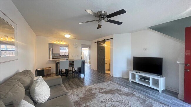 Building Photo - 1718 Silver Creek Ct