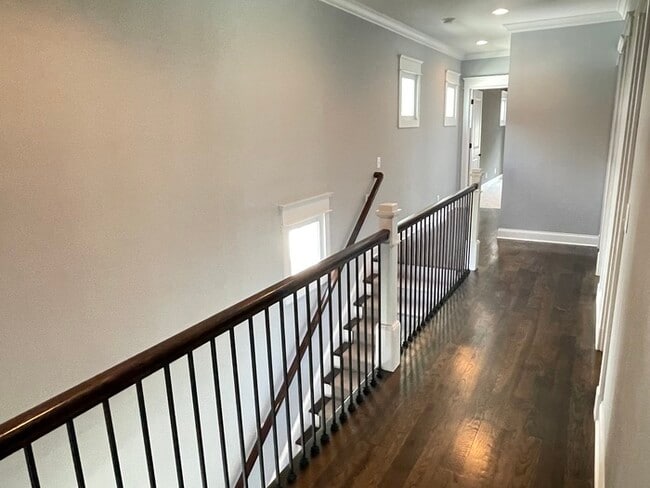 Building Photo - Green Hills/Lipscomb area home built in 20...