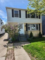 Building Photo - 552 Englewood Ave