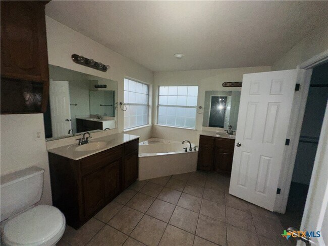 Building Photo - 2410 Bachelor Button Blvd