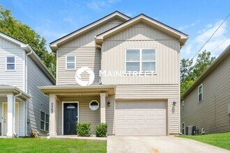 Building Photo - 3 Bedroom Pet-Friendly Home in Nashville, TN with Main Street Renewal