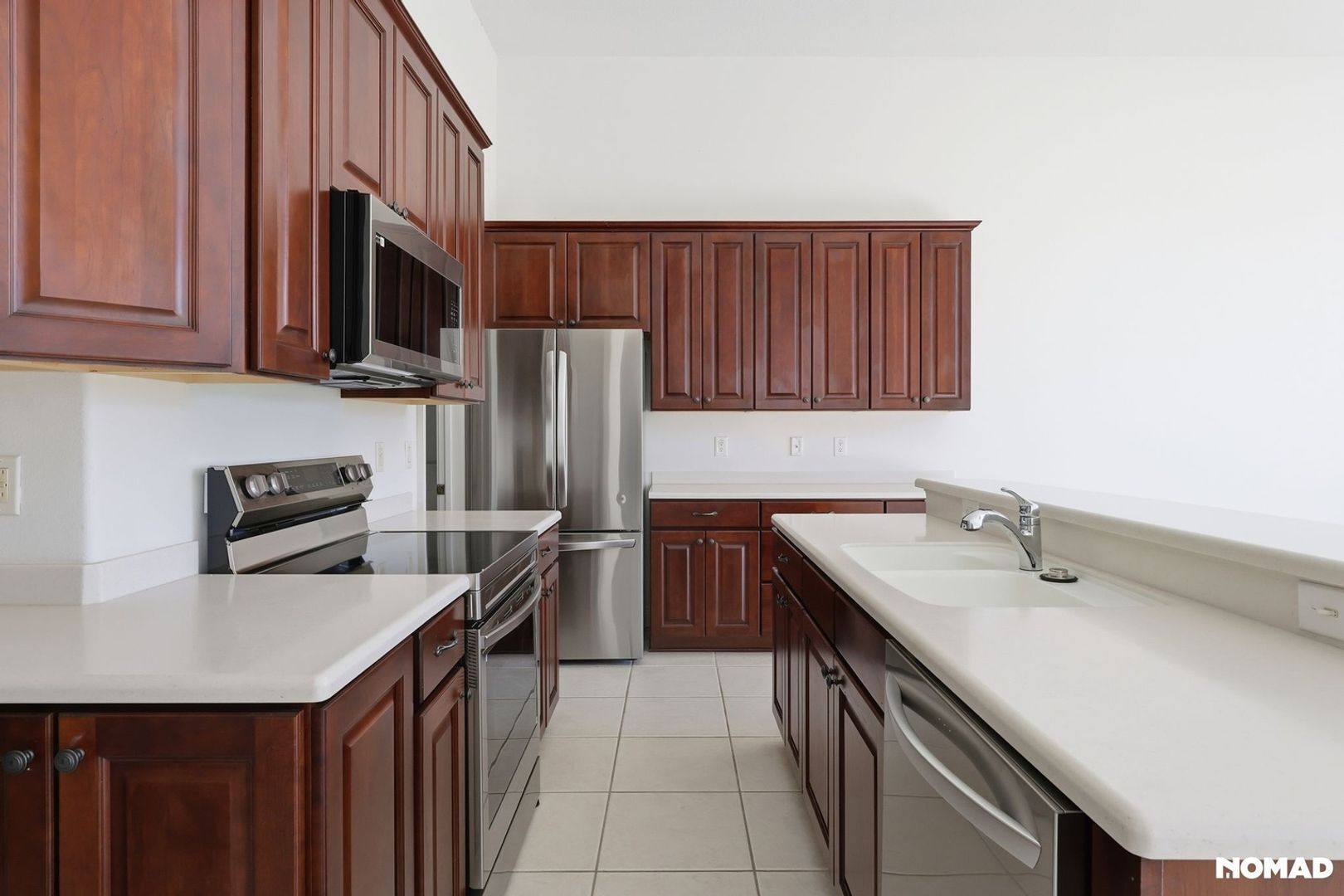 Building Photo - 6109 Spinnaker Loop