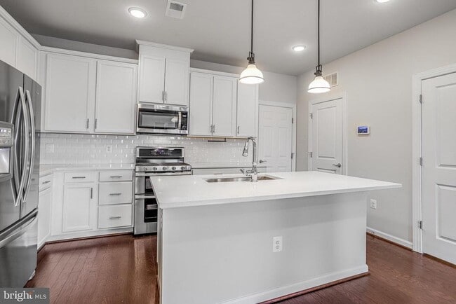 Building Photo - 23519 Public House Rd