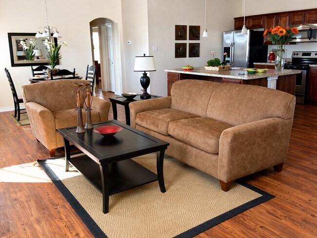 Building Photo - 1106 Newcastle Dr