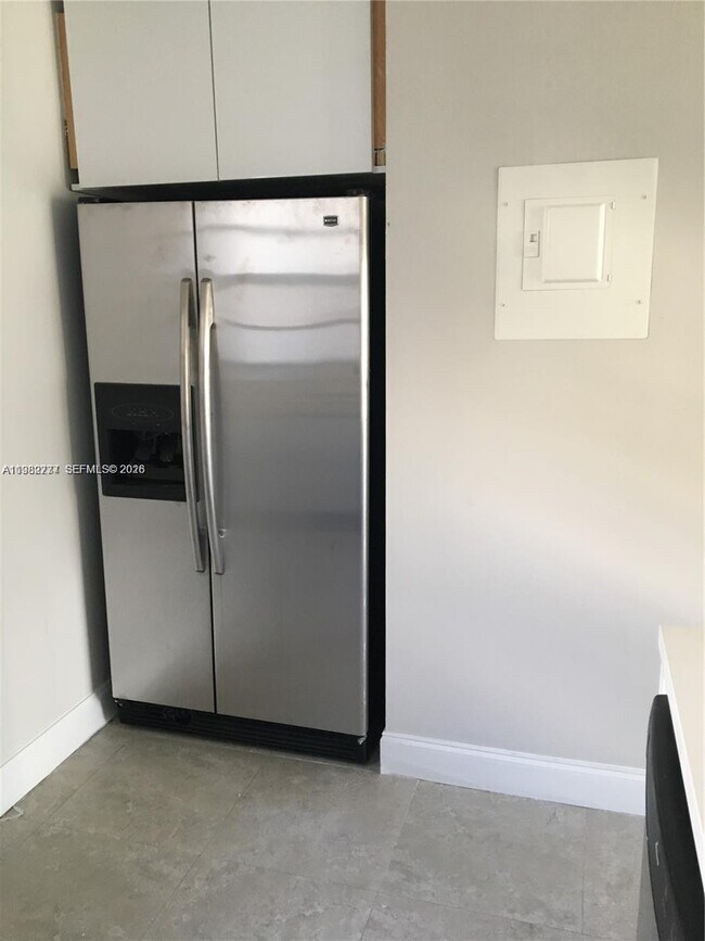 Building Photo - 7765 SW 86th St