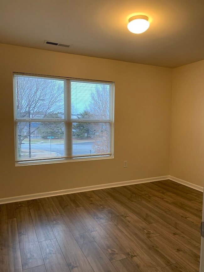Building Photo - 2903 Berkeley Springs Pl