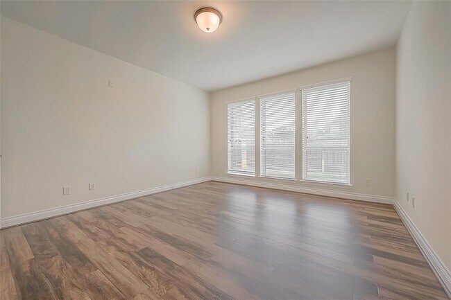 Building Photo - 17603 Yorkhill Ct