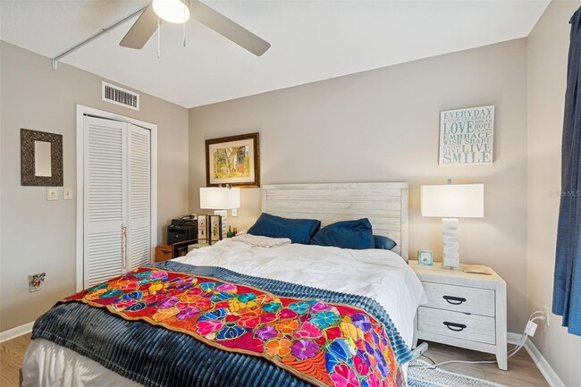 Building Photo - 5220 Brittany Dr S