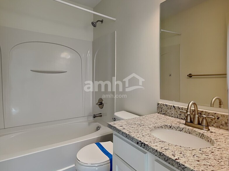 Building Photo - 10718 Anna Ln