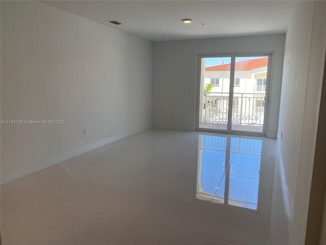 Building Photo - 10950 NW 82nd St