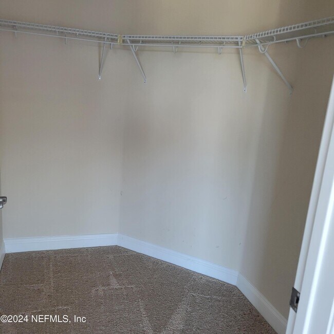 Building Photo - 1431 Riverplace Blvd