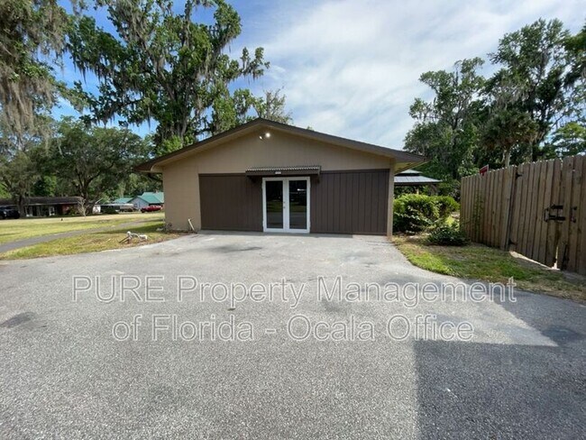 Building Photo - 4211 SW 6th Ave