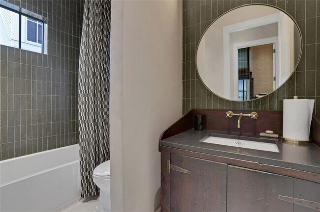 Building Photo - 11291 Serenbe Ln