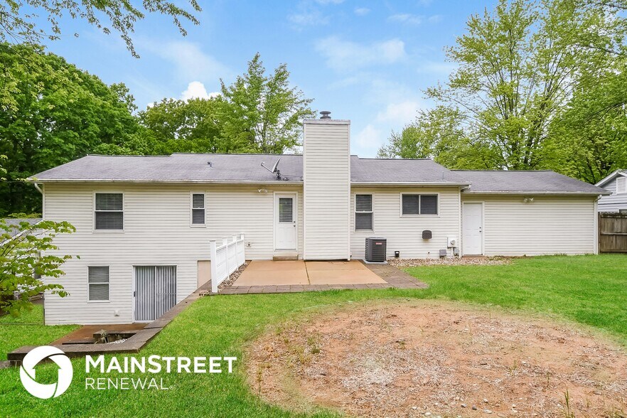 Building Photo - 2416 Angela Dr