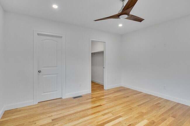 Building Photo - 1 Beach Plum Path