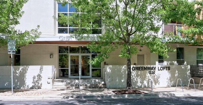 Building Photo - 1320 Robert Browning St