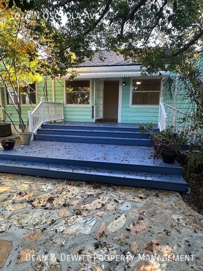 Building Photo - 1614 N Osceola Ave