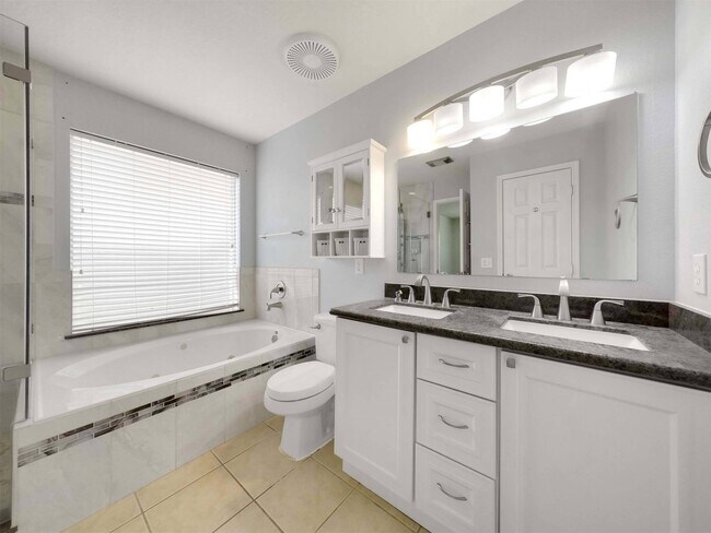 Building Photo - 4927 Deep Glen Ln