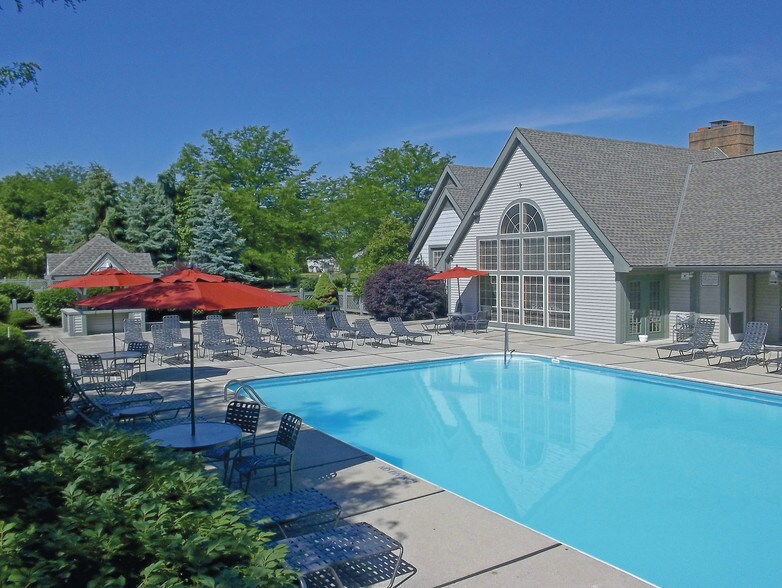 Water's Edge Apartments 2500 Waters Edge Blvd Columbus OH 43209